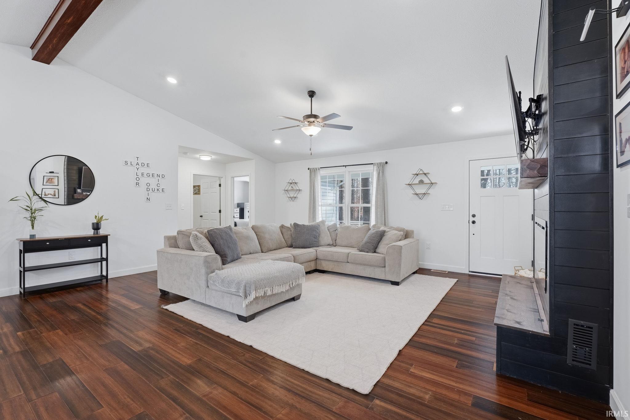 21 Spice Valley Court Mitchell, IN 47446 - Photo 4 of 26