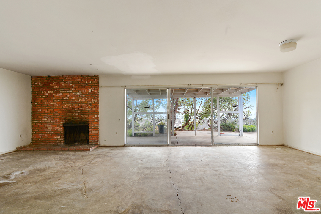 6225 Tapia Drive Malibu, CA 90265 - Photo 23 of 46