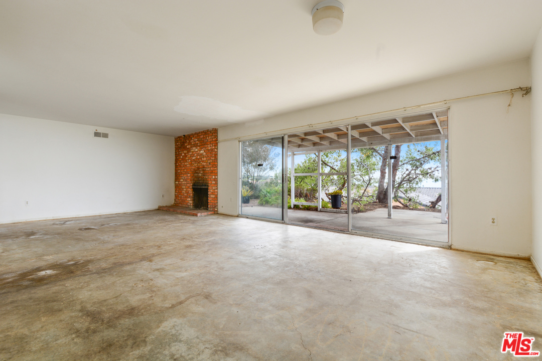 6225 Tapia Drive Malibu, CA 90265 - Photo 25 of 46