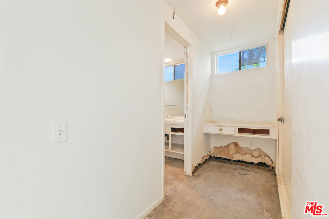 6225 Tapia Drive Malibu, CA 90265 - Photo 36 of 46