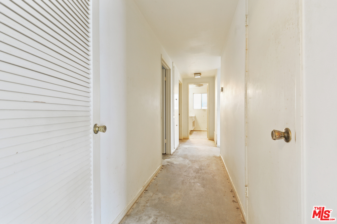 6225 Tapia Drive Malibu, CA 90265 - Photo 42 of 46