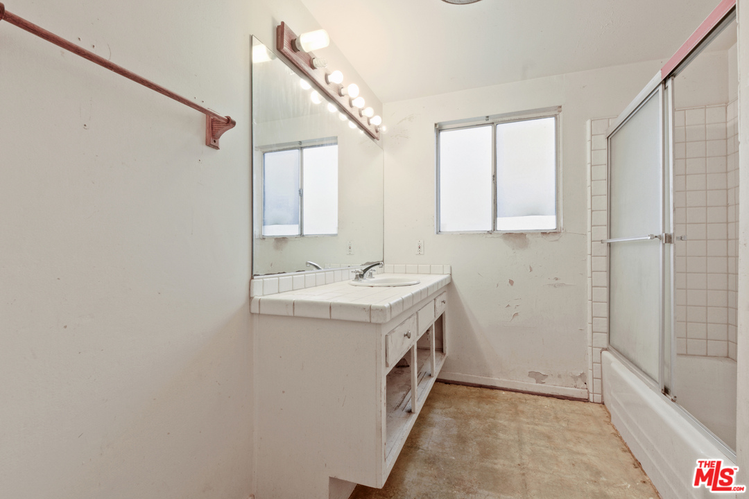 6225 Tapia Drive Malibu, CA 90265 - Photo 43 of 46