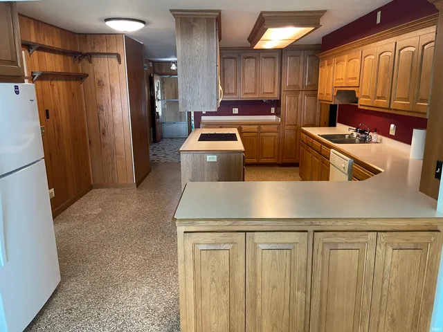 $575,000 | 14415 Lawrence Lake Drive, Plymouth, IN 46563