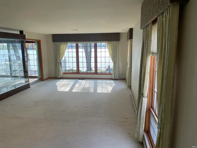 $575,000 | 14415 Lawrence Lake Drive, Plymouth, IN 46563