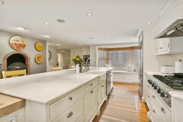$35,000 | 1007 King Street, Greenwich, CT 06831