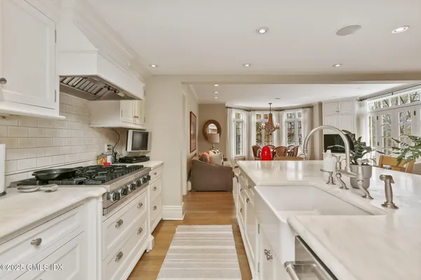 $35,000 | 1007 King Street, Greenwich, CT 06831