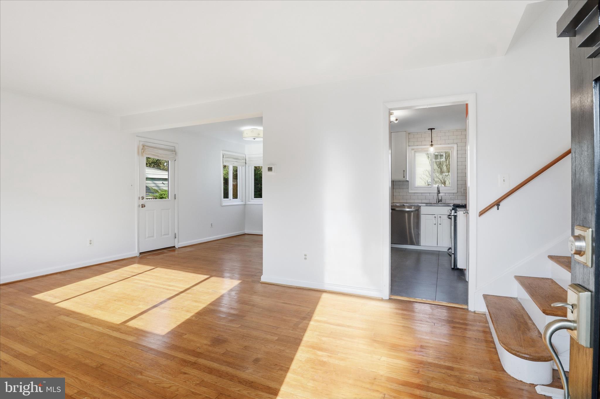 5201 Richenbacher Avenue Alexandria, VA 22304 - Photo 4 of 40