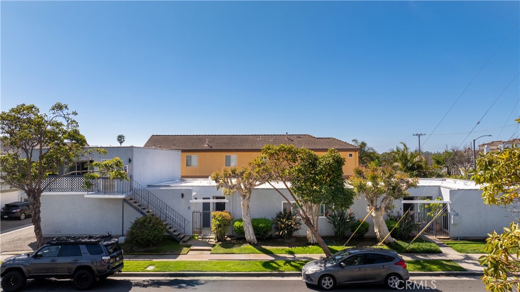 2018 Huntington Street Huntington Beach, CA 92648 - Photo 1 of 21