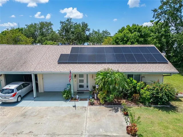 a view of an outdoor space