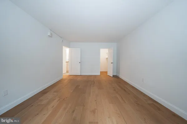 $325,000 | 1900 John F Kennedy Boulevard, Unit 402, Philadelphia, PA 19103