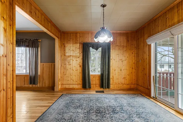 $239,900 | 302 Shimp Road, Milmine, IL 61855