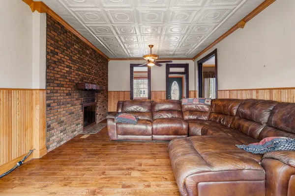 $239,900 | 302 Shimp Road, Milmine, IL 61855