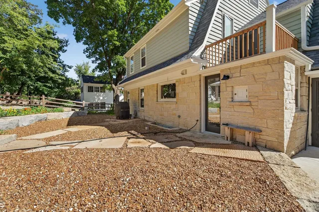 $1,225,000 | 4130 Manitou Way, Madison, WI 53711