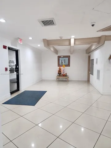 $2,250 | 1200 Northeast Miami Gardens Drive, Unit 607W, Miami, FL 33179