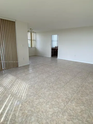 $2,250 | 1200 Northeast Miami Gardens Drive, Unit 607W, Miami, FL 33179