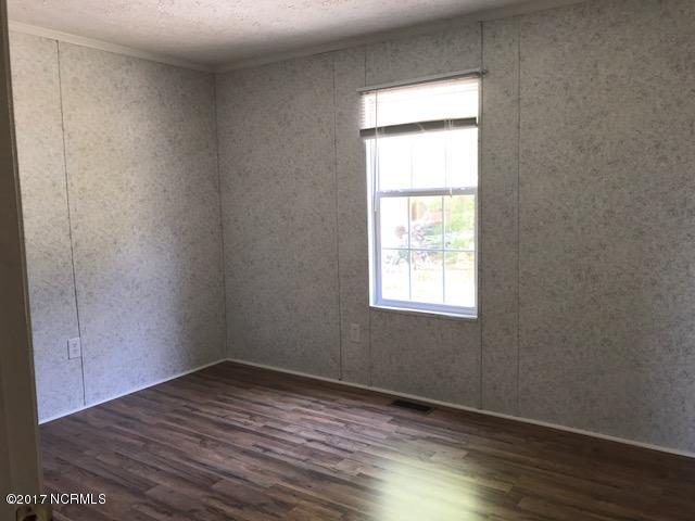 267 Red Barn Road Newport, NC 28570 - Photo 16 of 21 Bedroom 2