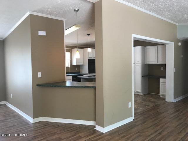 267 Red Barn Road Newport, NC 28570 - Photo 6 of 21 Kitchen