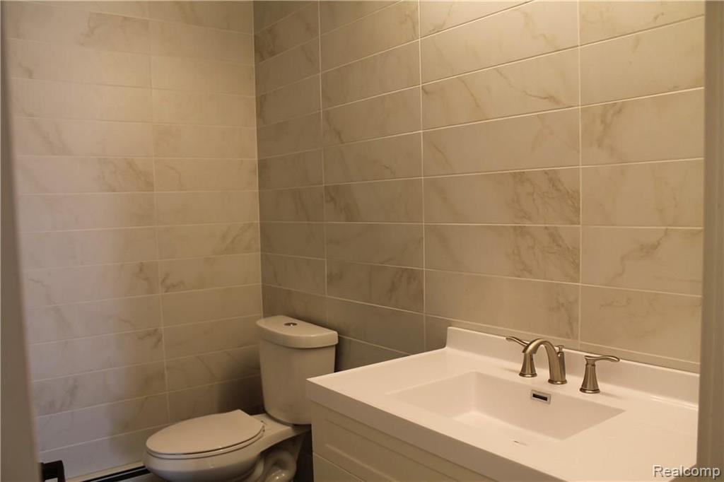29204 Utley Road Farmington Hills, MI 48334 - Photo 44 of 52