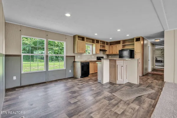 $214,900 | 233 Orange Lane, Speedwell, TN 37870