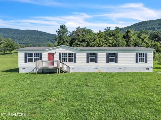 $219,900 | 233 Orange Lane, Speedwell, TN 37870