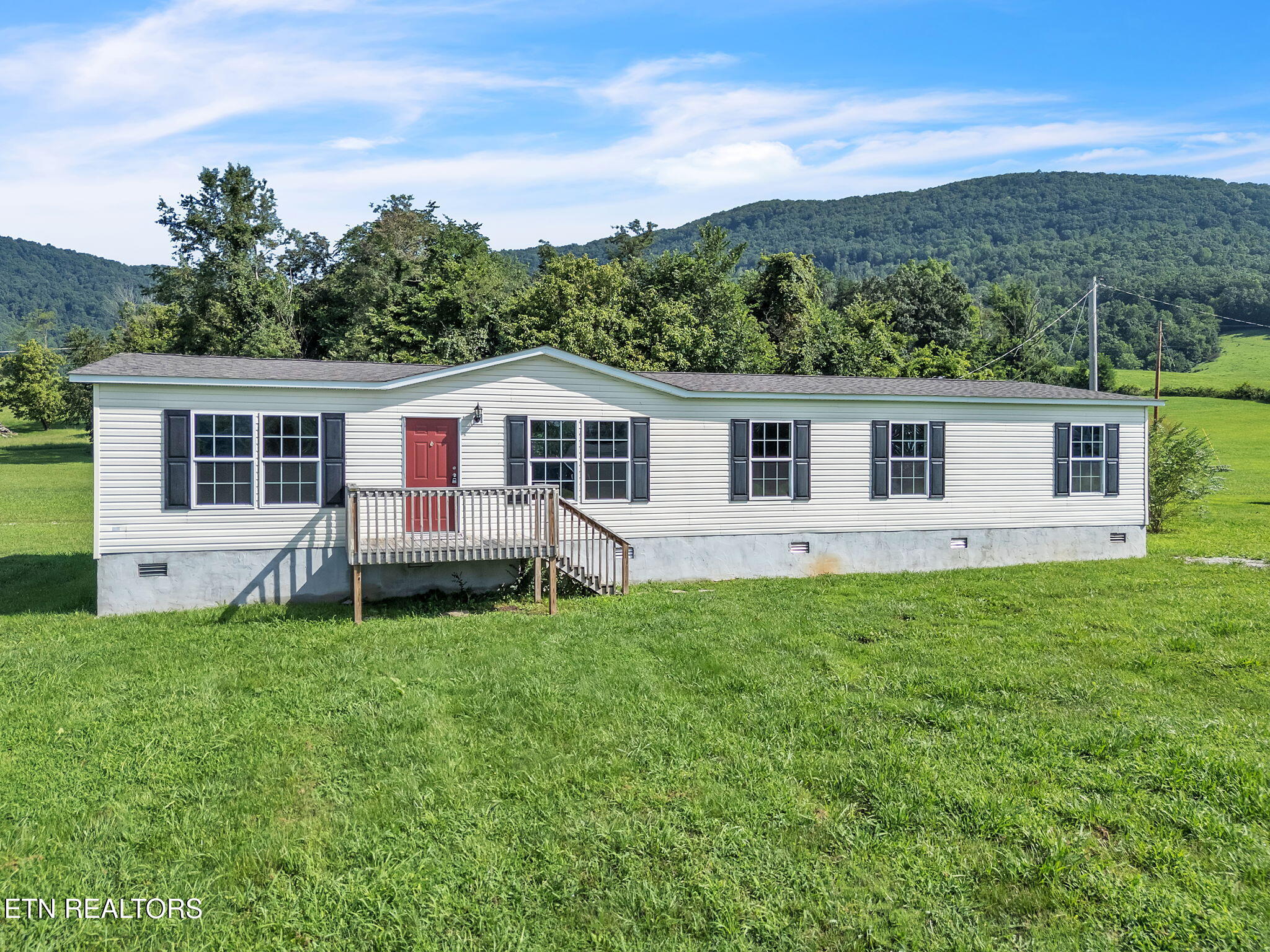 233 Orange Lane Speedwell, TN 37870 - Photo 5 of 30 7-web-or-mls-Orange Ln--7