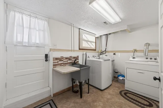 $439,900 | 8657 Ironwood Trail North, Lake Elmo, MN 55042