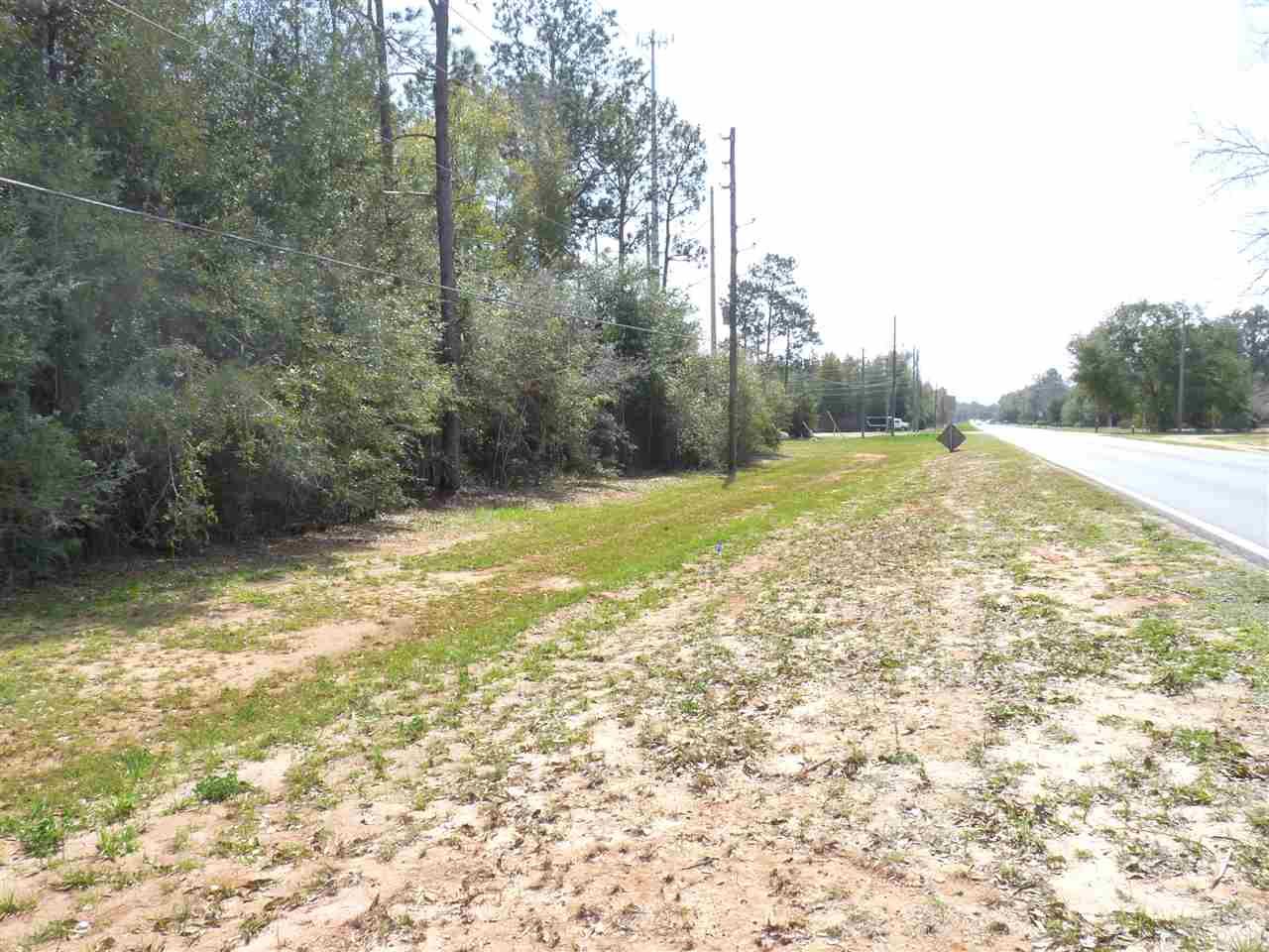 457 East Spencer Field Road Pace, FL 32571 - Photo 4 of 10 Gallery Image 4