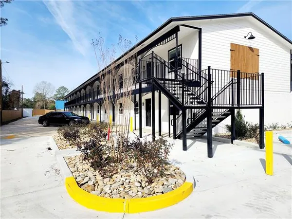 $1,375 | 141 Hoover Drive, Unit 105, Slidell, LA 70461