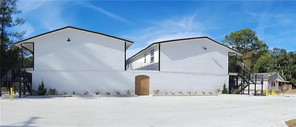 $1,375 | 141 Hoover Drive, Unit 105, Slidell, LA 70461