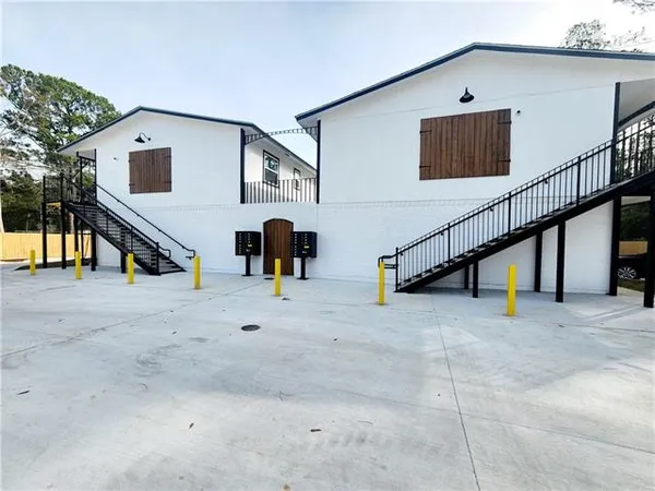 $1,375 | 141 Hoover Drive, Unit 105, Slidell, LA 70461