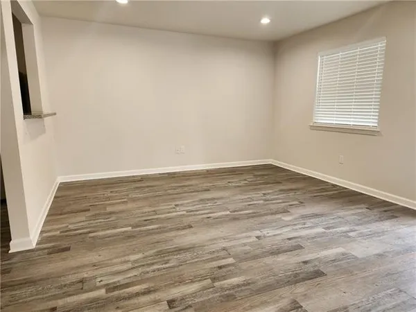 $1,375 | 141 Hoover Drive, Unit 105, Slidell, LA 70461