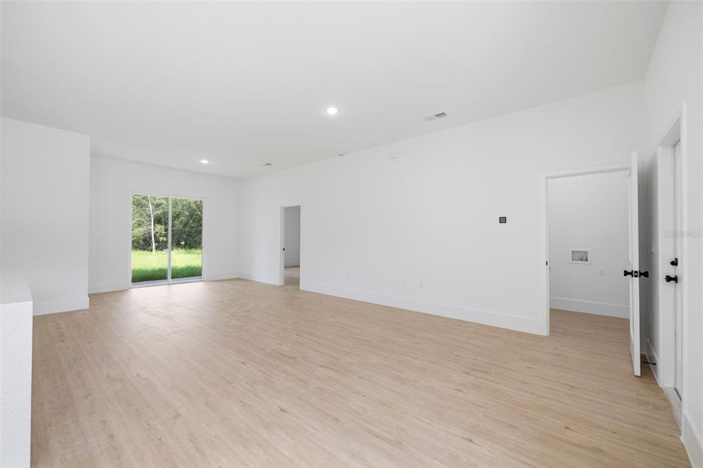 14126 Southwest 34th Terrace Road Ocala, FL 34473 - Photo 13 of 37 Gallery Image 13