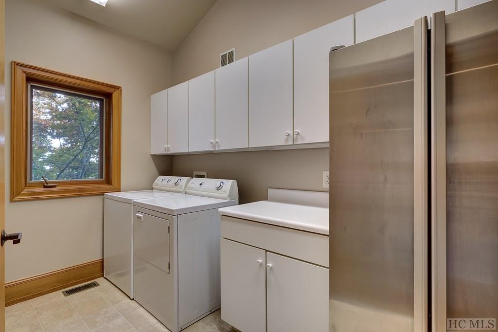267 Rockledge Road Sapphire, NC 28774 - Photo 16 of 26 Gallery Image 16