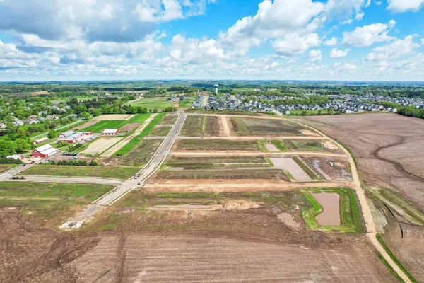 $220,000 | 10514 Emerald Elm Road, Verona, WI 53593