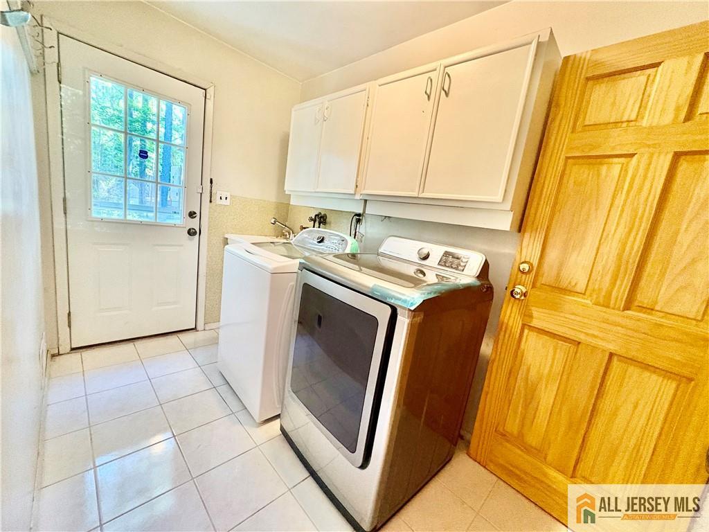 3 Westover Way Edison, NJ 08820 - Photo 25 of 31