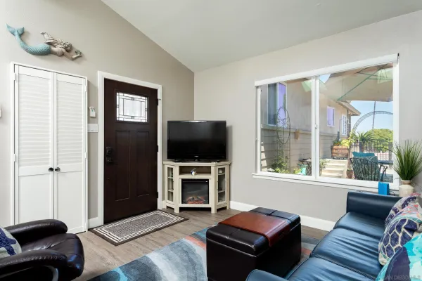 $2,775,000 | 3634 Crown Point Drive, San Diego, CA 92109