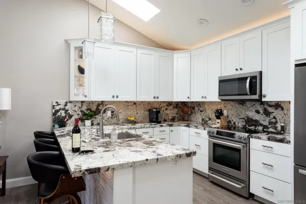 $2,775,000 | 3634 Crown Point Drive, San Diego, CA 92109
