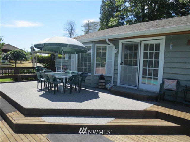 5005 Northeast 13th Place Renton, WA 98059 - Photo 12 of 22 Gallery Image 12