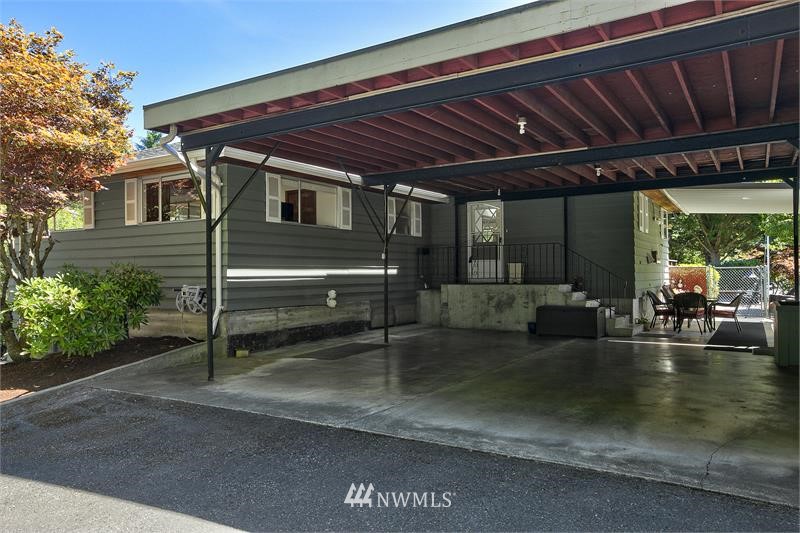 5005 Northeast 13th Place Renton, WA 98059 - Photo 18 of 22 Gallery Image 18