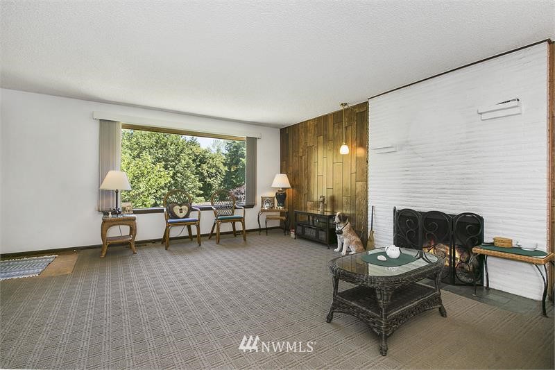 5005 Northeast 13th Place Renton, WA 98059 - Photo 10 of 22 Gallery Image 10