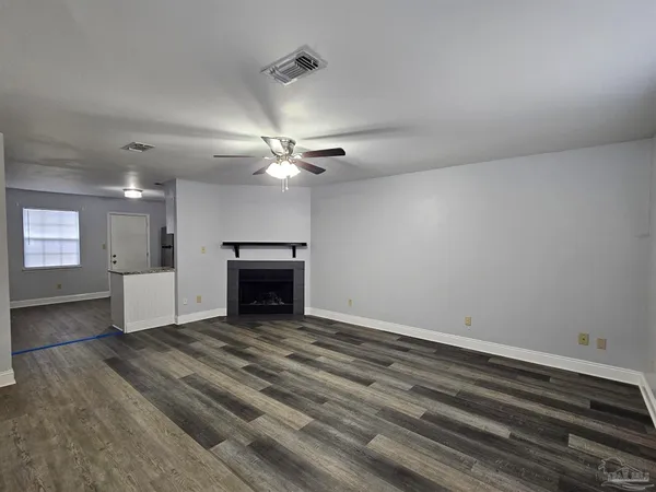 $1,350 | 6206 Woodward Lane, Milton, FL 32570