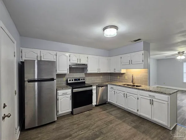 $1,350 | 6206 Woodward Lane, Milton, FL 32570