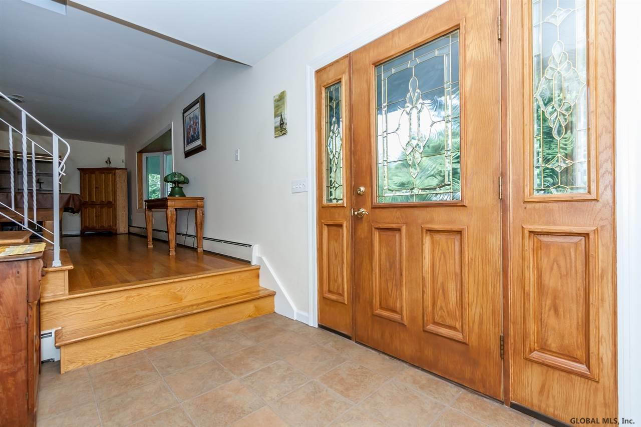 399 Ridgehill Road Guilderland, NY 12303 - Photo 3 of 25 Photo 3