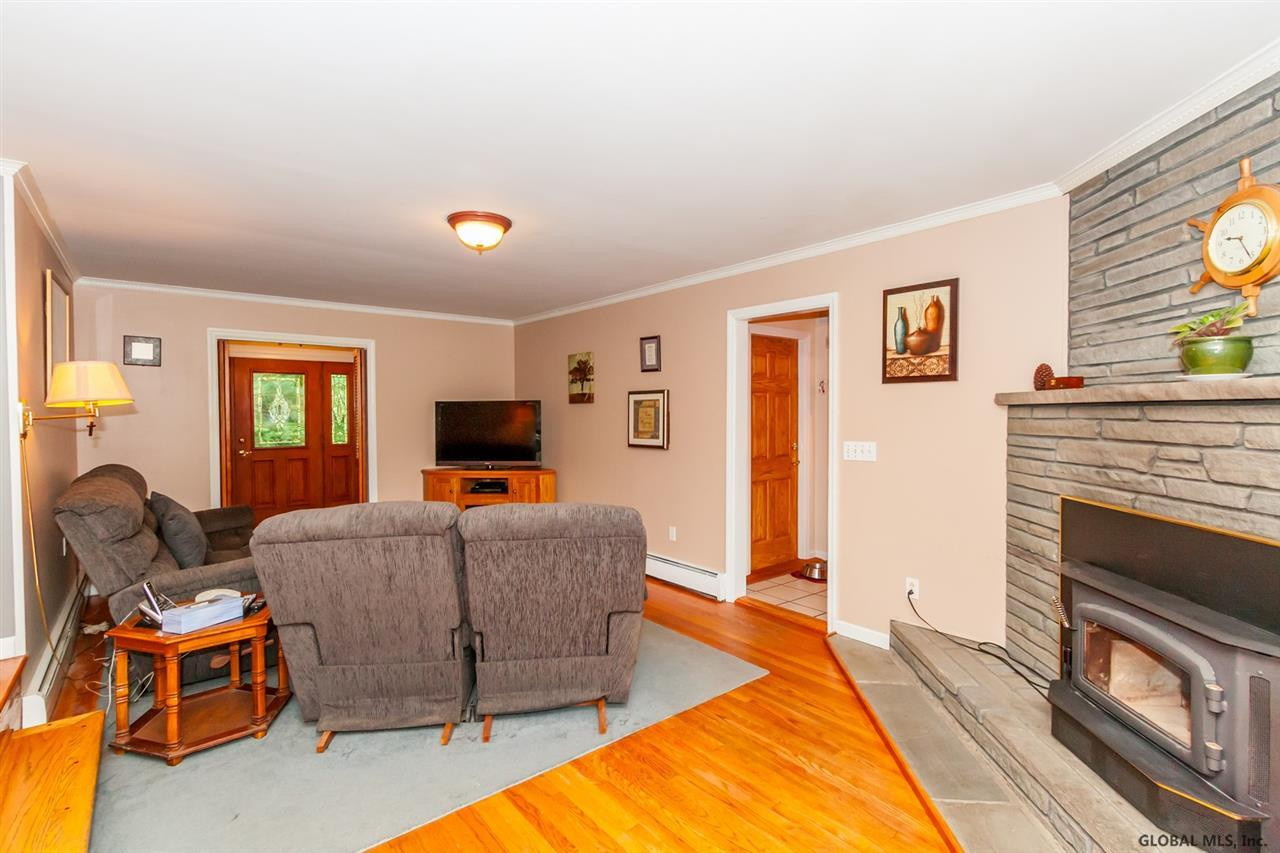 399 Ridgehill Road Guilderland, NY 12303 - Photo 5 of 25 Photo 5