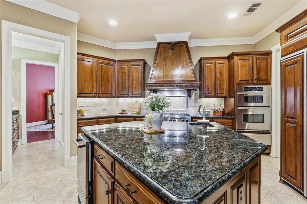 2726 Country Club Road Pantego, TX 76013 - Photo 9 of 37 Gallery Image 9