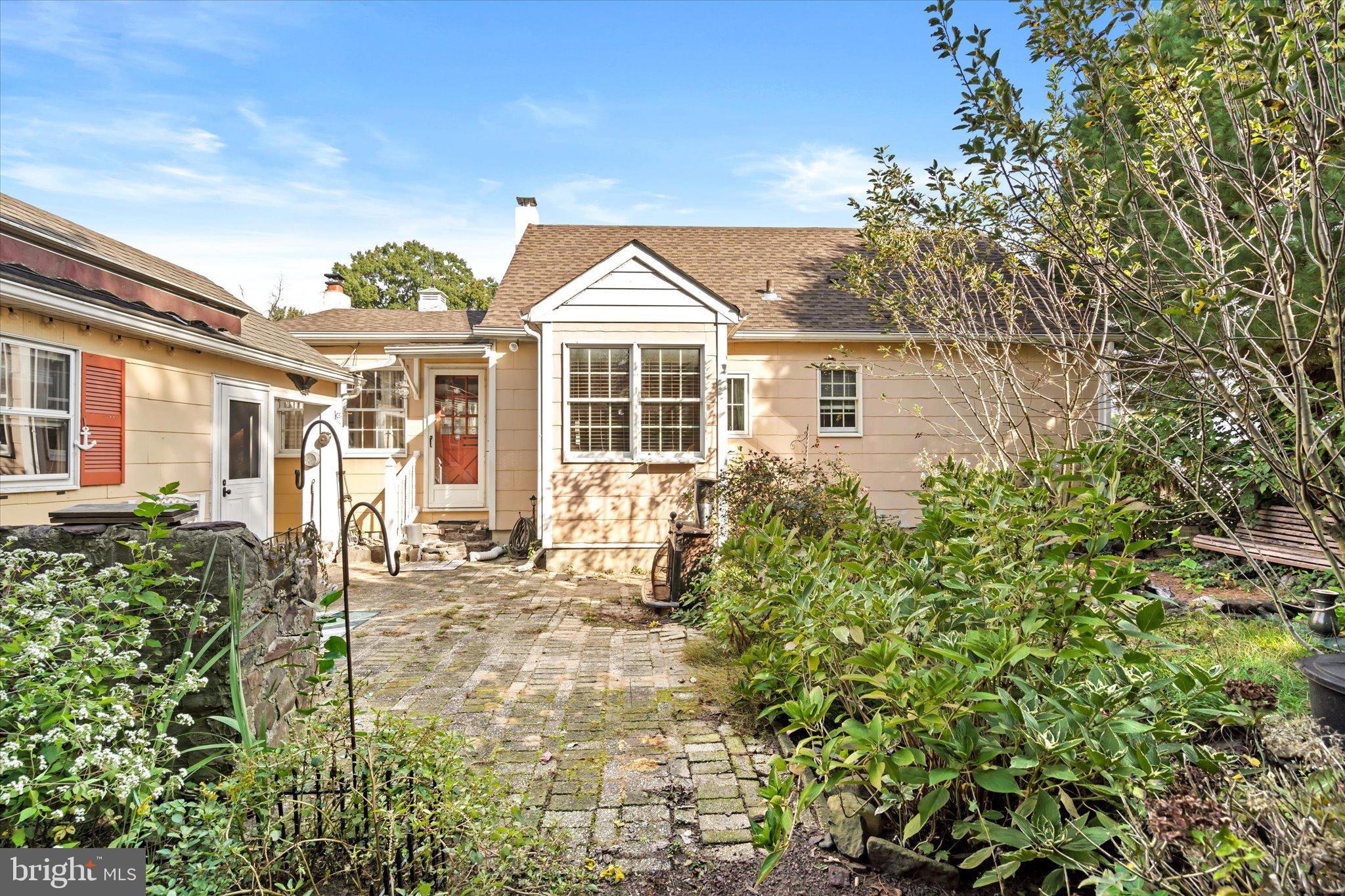 41 Collins Road Hamilton, NJ 08619 - Photo 2 of 23 front view of a house with a yard