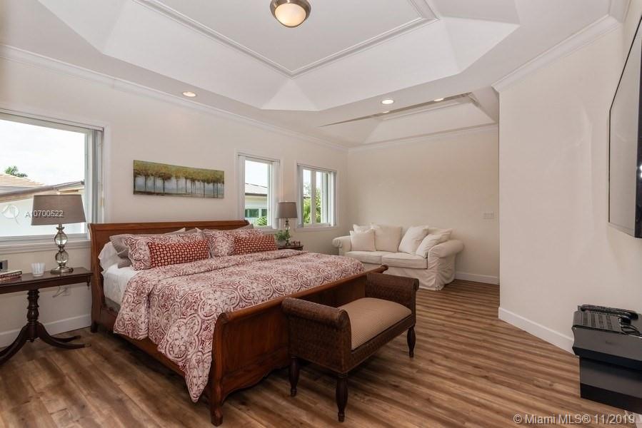 301 Woodcrest Road Key Biscayne, FL 33149 - Photo 11 of 22