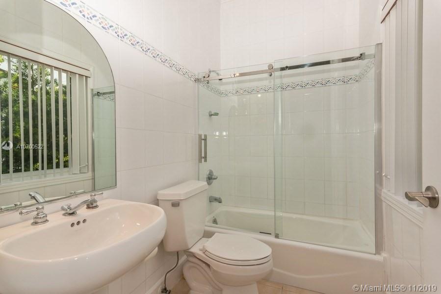301 Woodcrest Road Key Biscayne, FL 33149 - Photo 18 of 22