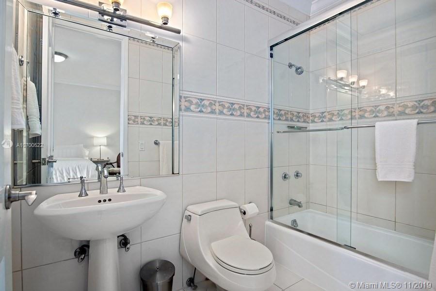 301 Woodcrest Road Key Biscayne, FL 33149 - Photo 20 of 22