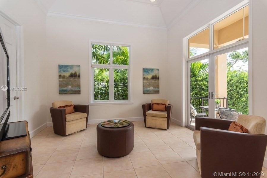 301 Woodcrest Road Key Biscayne, FL 33149 - Photo 5 of 22